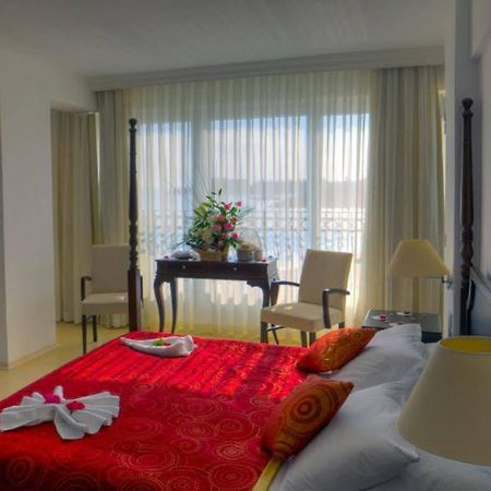 Ada Beach Hotel Karavas  Zewnętrze zdjęcie