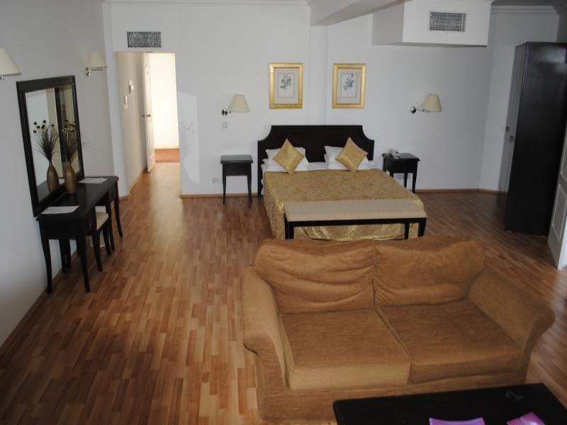 Ada Beach Hotel Karavas  Zewnętrze zdjęcie